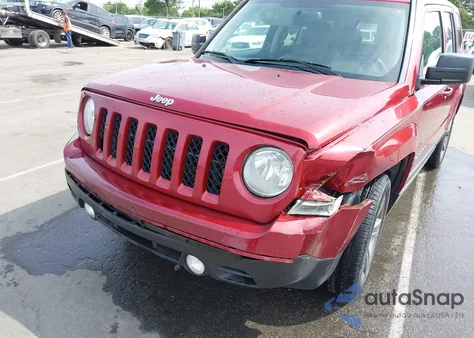 2014 Jeep Patriot High Altitude z USA, uszkodzony, nr VIN 1C4NJPFAXED731773